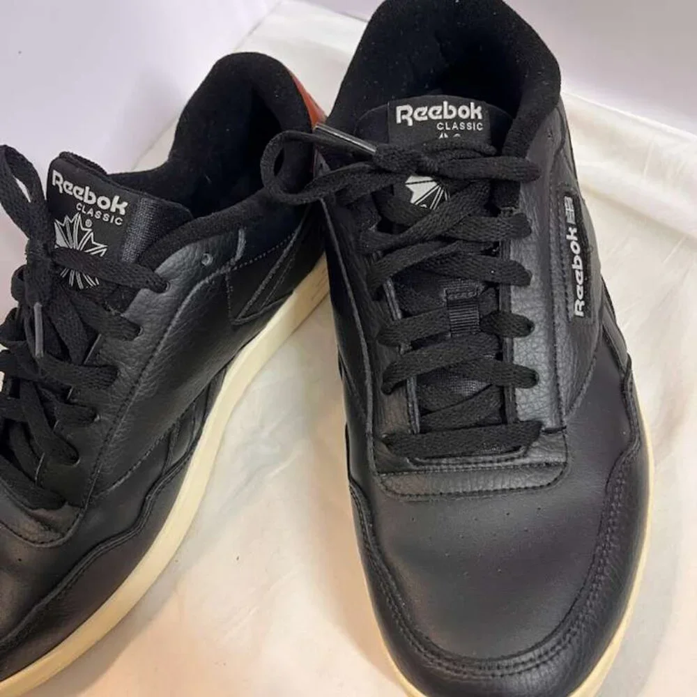 Reebok Men's Black Athletic Shoes